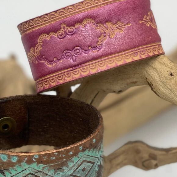 Western Boho Layering Hand Tooled Leather Bracelet Ivory Pastel - Picture 4 of 8